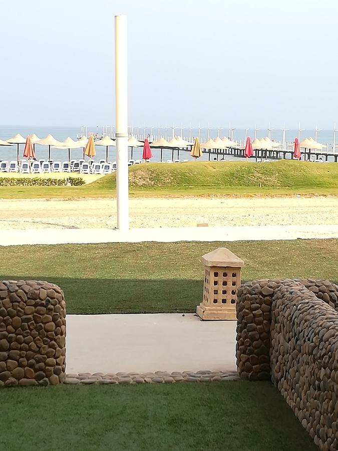 Sea View Chalet With Garden At Porto South Beach - Families Only Ajn-Szuhna Kültér fotó